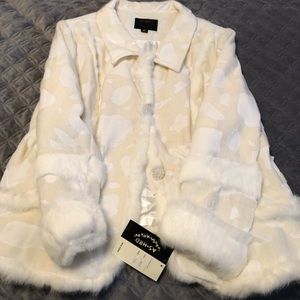 Spring Suit, NWT Beautiful Cream Pant suit